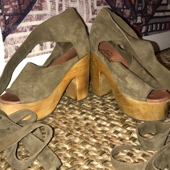 Free People suede tie up clogs/platforms - Picture 2 of 4